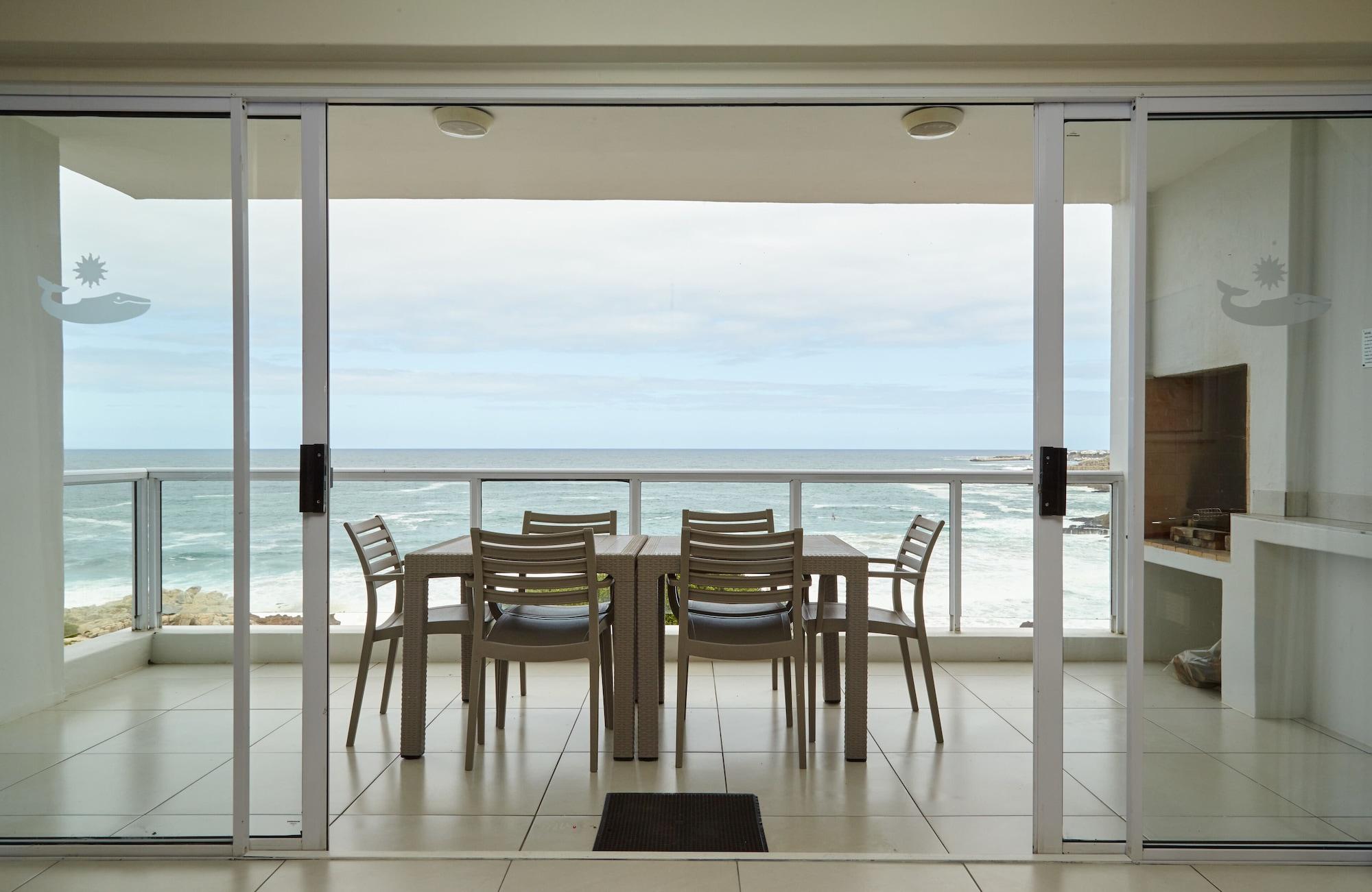 Windsor Self Catering Apartments Hermanus Esterno foto
