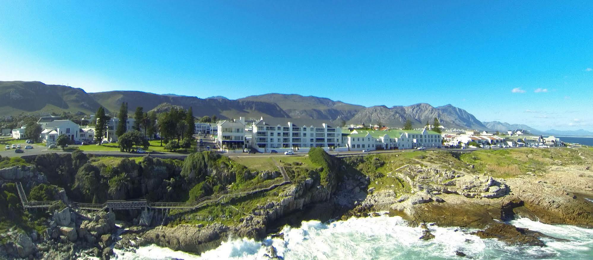 Windsor Self Catering Apartments Hermanus Esterno foto