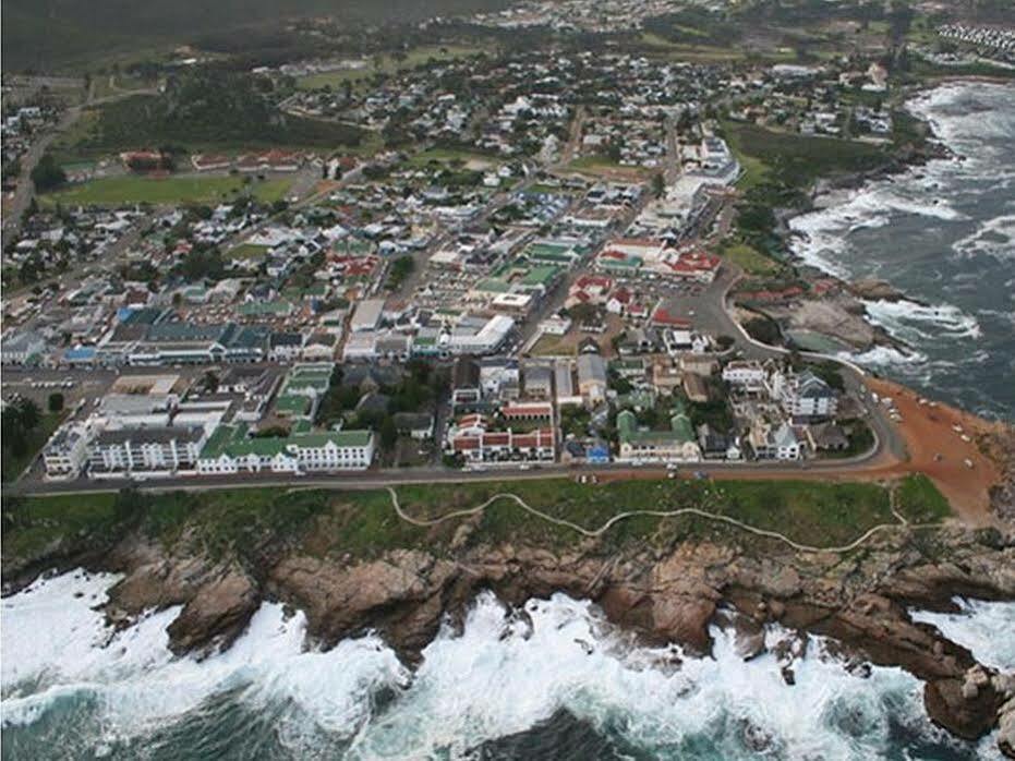 Windsor Self Catering Apartments Hermanus Esterno foto